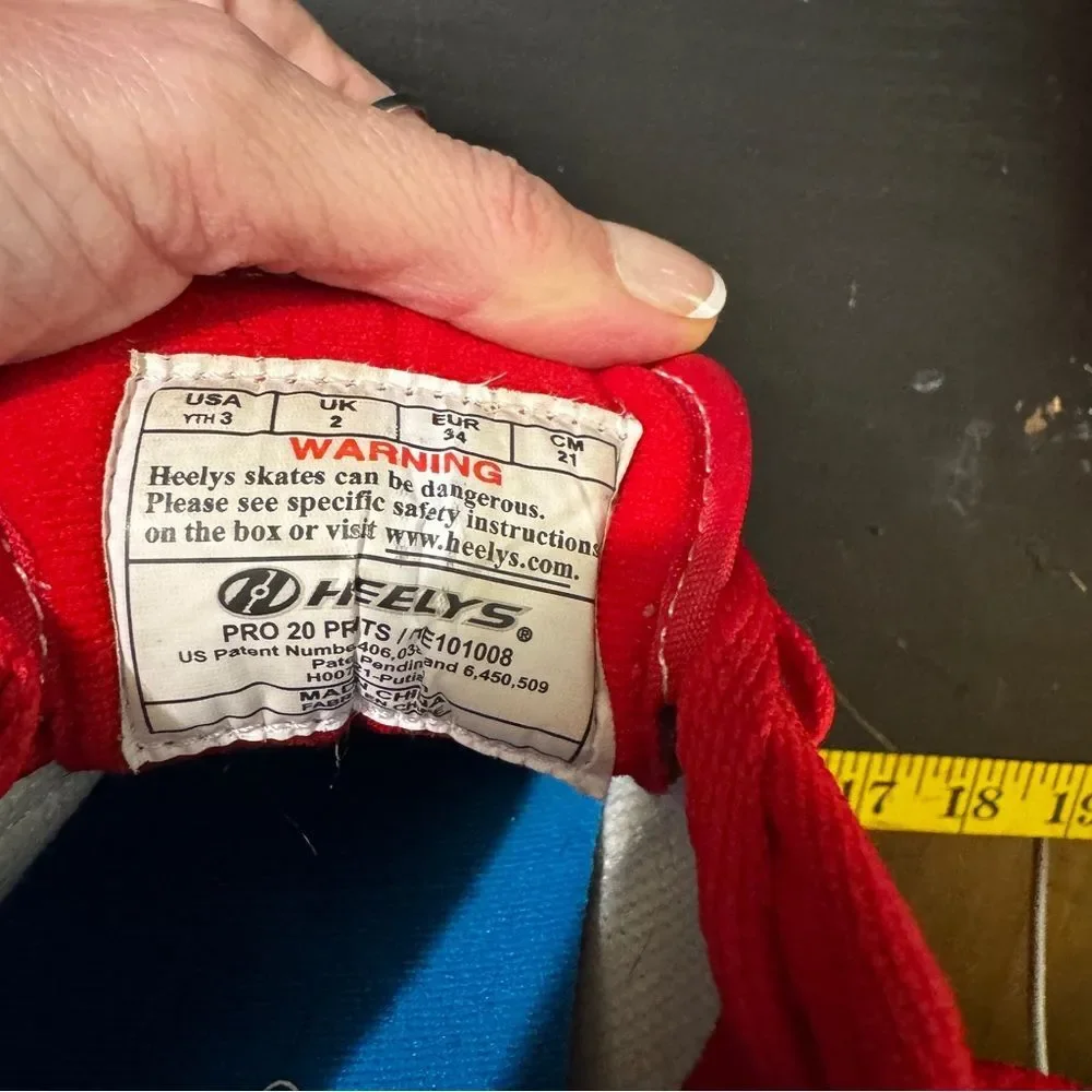 Heelys Red Roller Shoes Youth 3 Unisex Kids Boys Girls Y2K Skate Streetwear